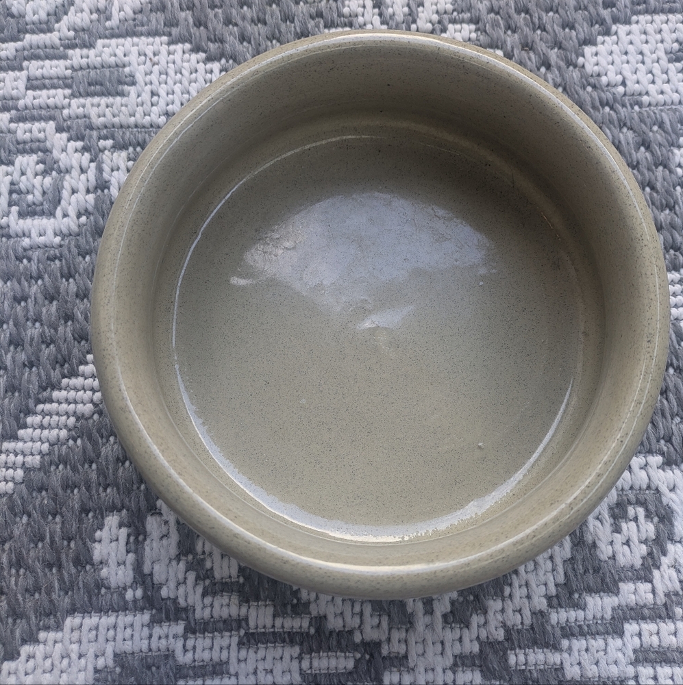 Moira Stoneware "The Boss" Handcrafted Dog Bowl - Picture 3 of 6